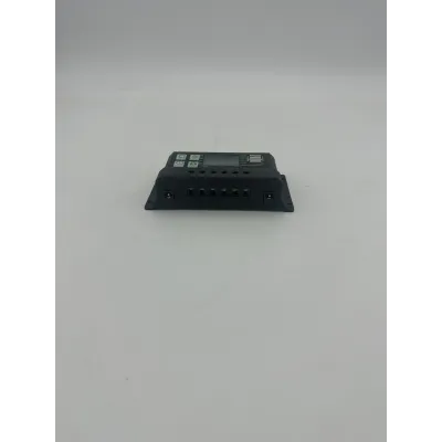 REGULADOR CARGA 80Ah PANTALLA LCD DIGITAL 2 USB
