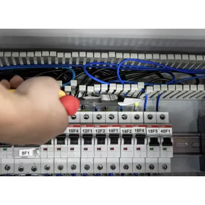 ALICATE MULTIFUNCION 8 EN 1 45705/225MM INDUSTRIAL ELECTRIC WIHA