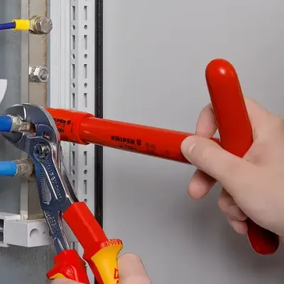 TENAZA AJUSTABLE COBRA VDE TT 87 26 250 /250MM KNIPEX