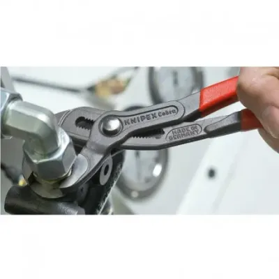 TENAZA AJUSTABLE COBRA 87 01 250 SB 250MM KNIPEX