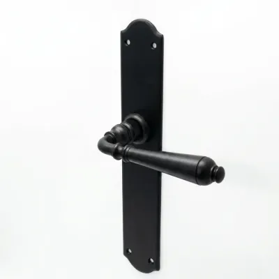 JUEGO MANIVELA C/PLACA 10134-NR/240X40mm ZAMAK NEGRO BONGARDI