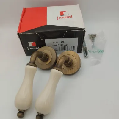JUEGO MANILLA 10860 LATON CUERO INGLES PORCELNA BEIGE JANDEL